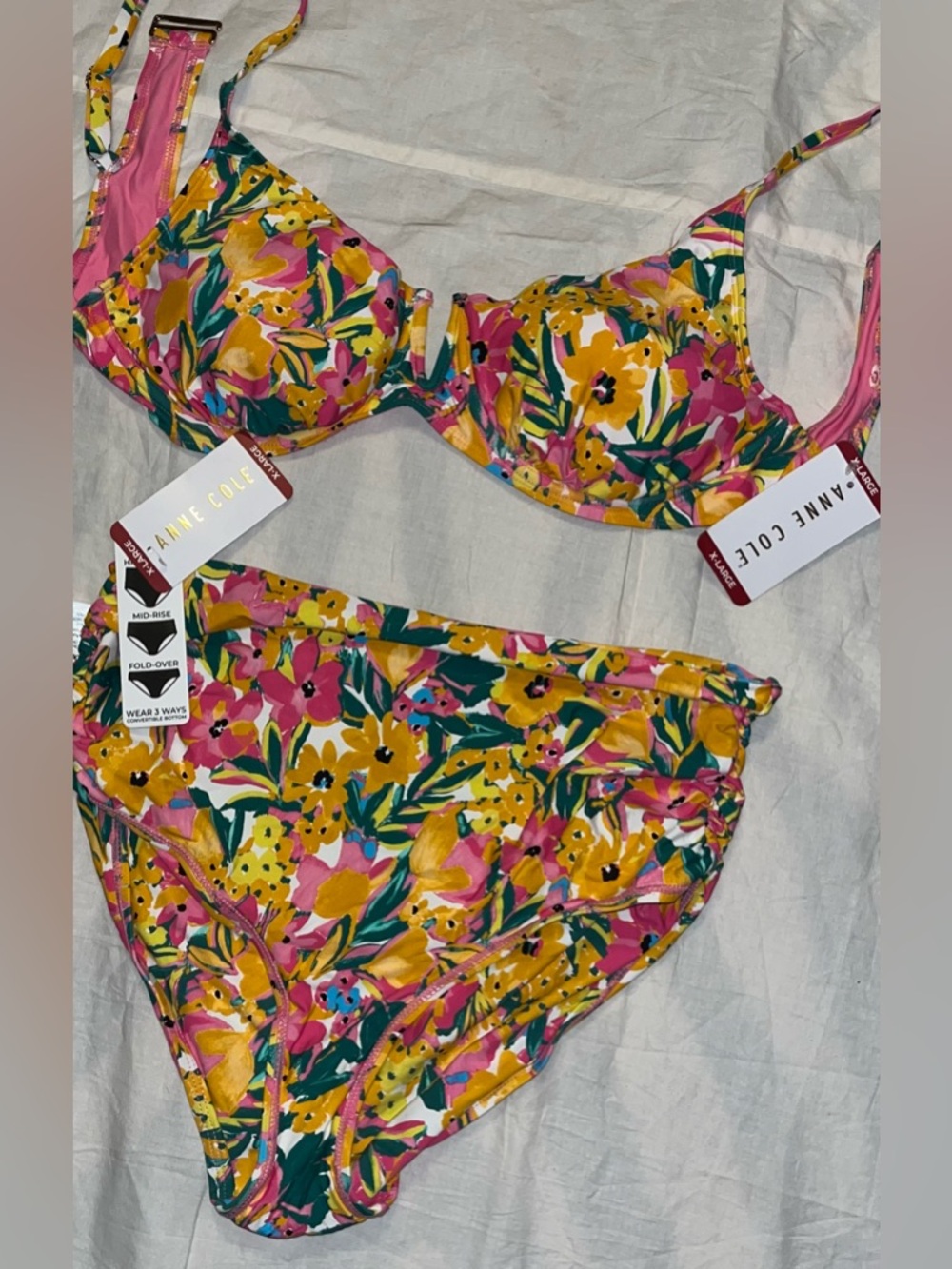 Lot of XL various styled bathing suits - Picture 3 of 12